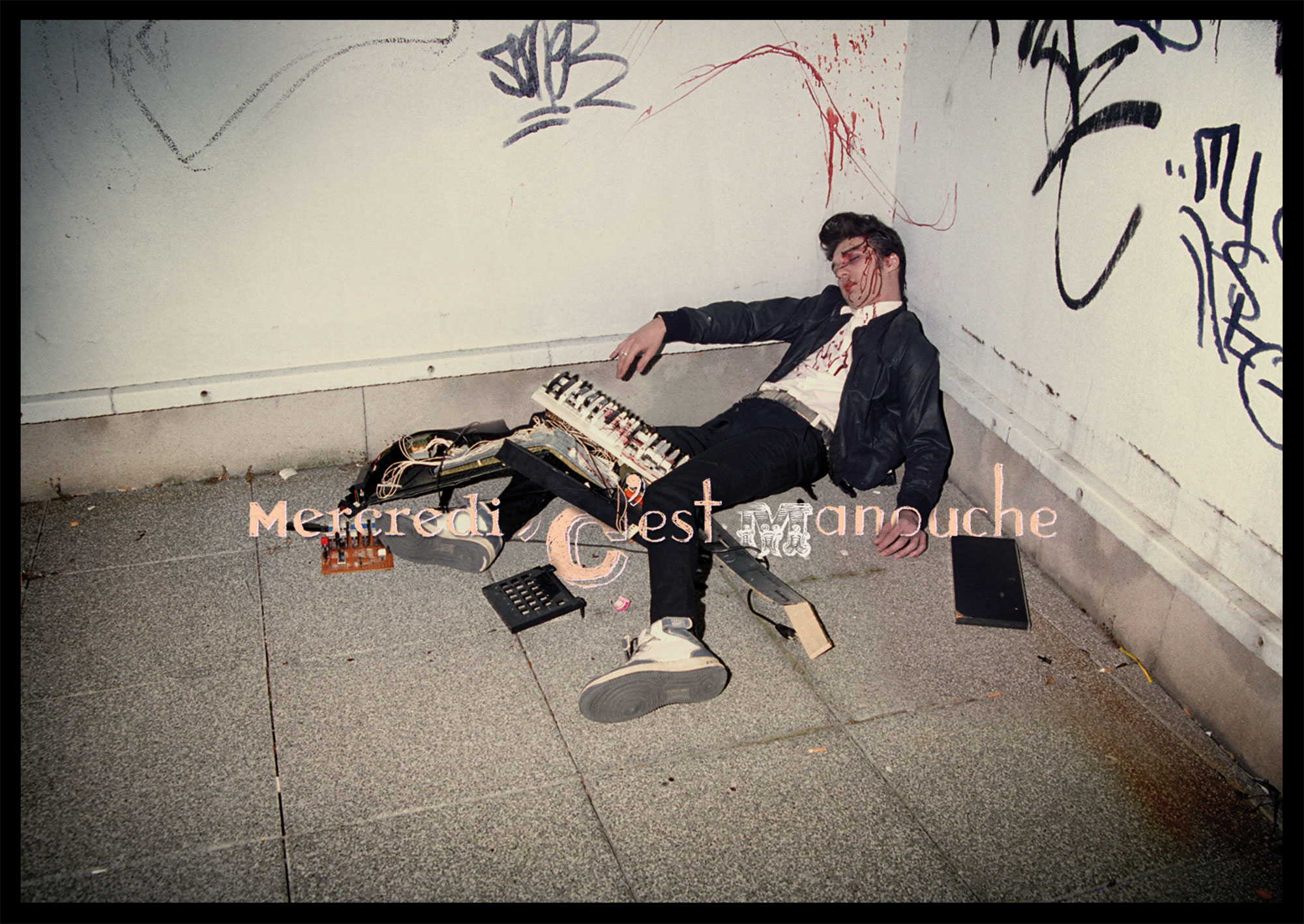 Réalisé avec <a href='http://www.wearedanstescheveux.com/' target='_blank'>DTC</a>