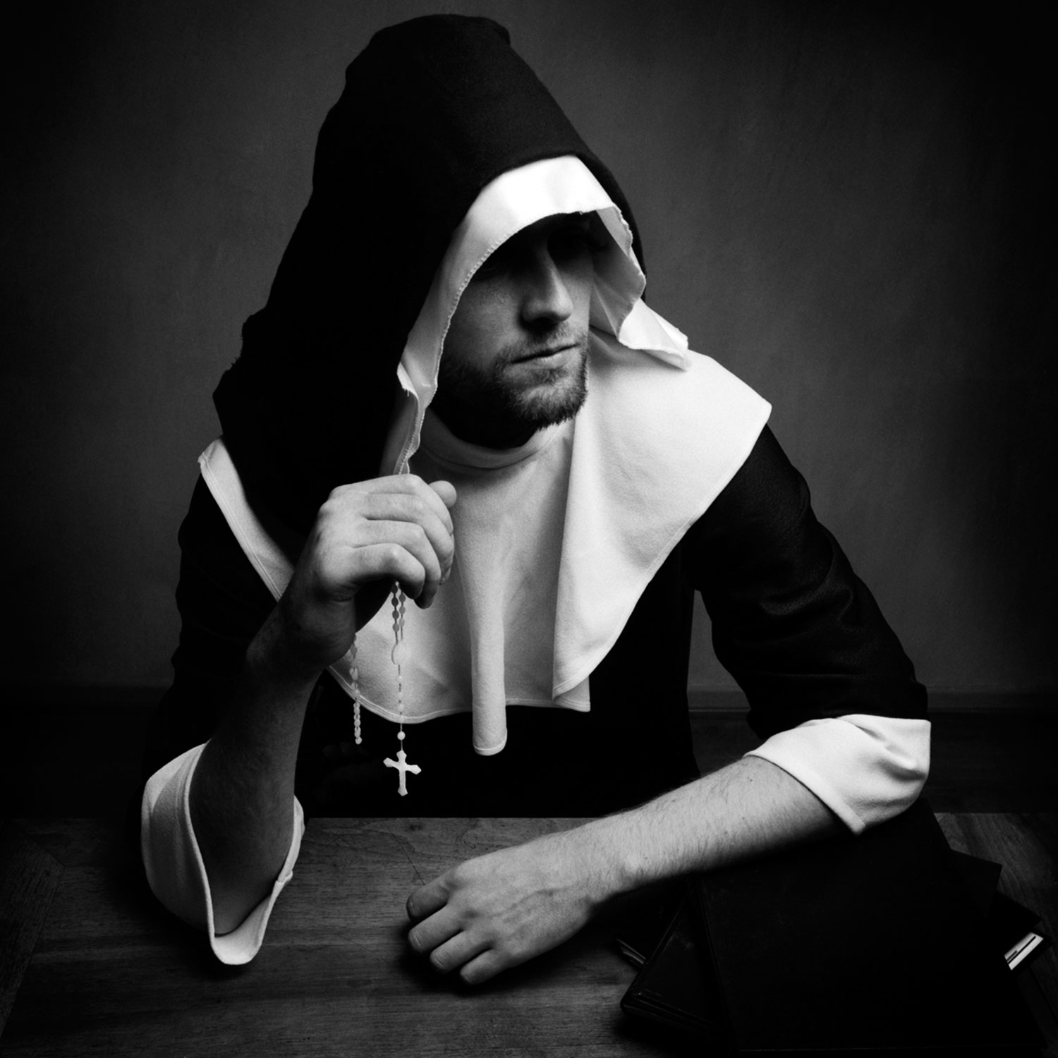 <a href='http://madamjesus.com/' target='_blank'>Madam Jesus</a>  - Réalisé avec <a href='http://www.wearedanstescheveux.com/' target='_blank'>DTC</a>